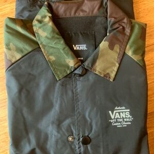 VANS Boys' Windbreaker Jacket Large Black & Camo